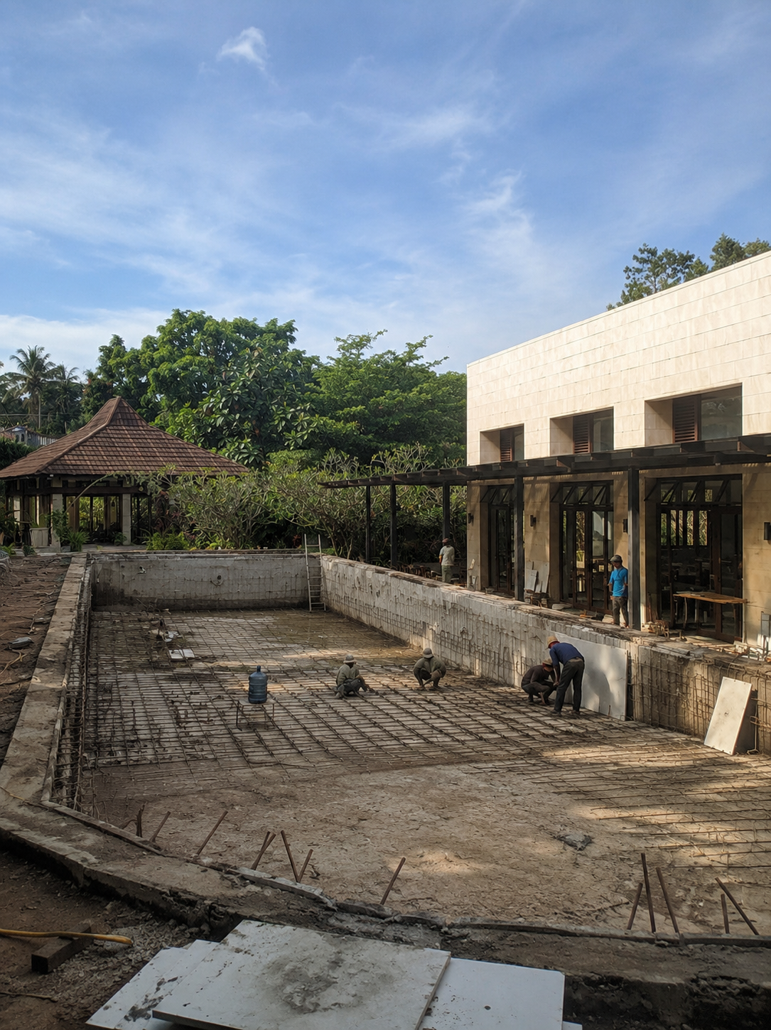 Kolam renang sebelum renovasi - project 1